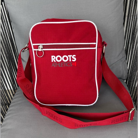 Roots Bags Roots Canada Athletics Crossbody Bag Redwhite Good